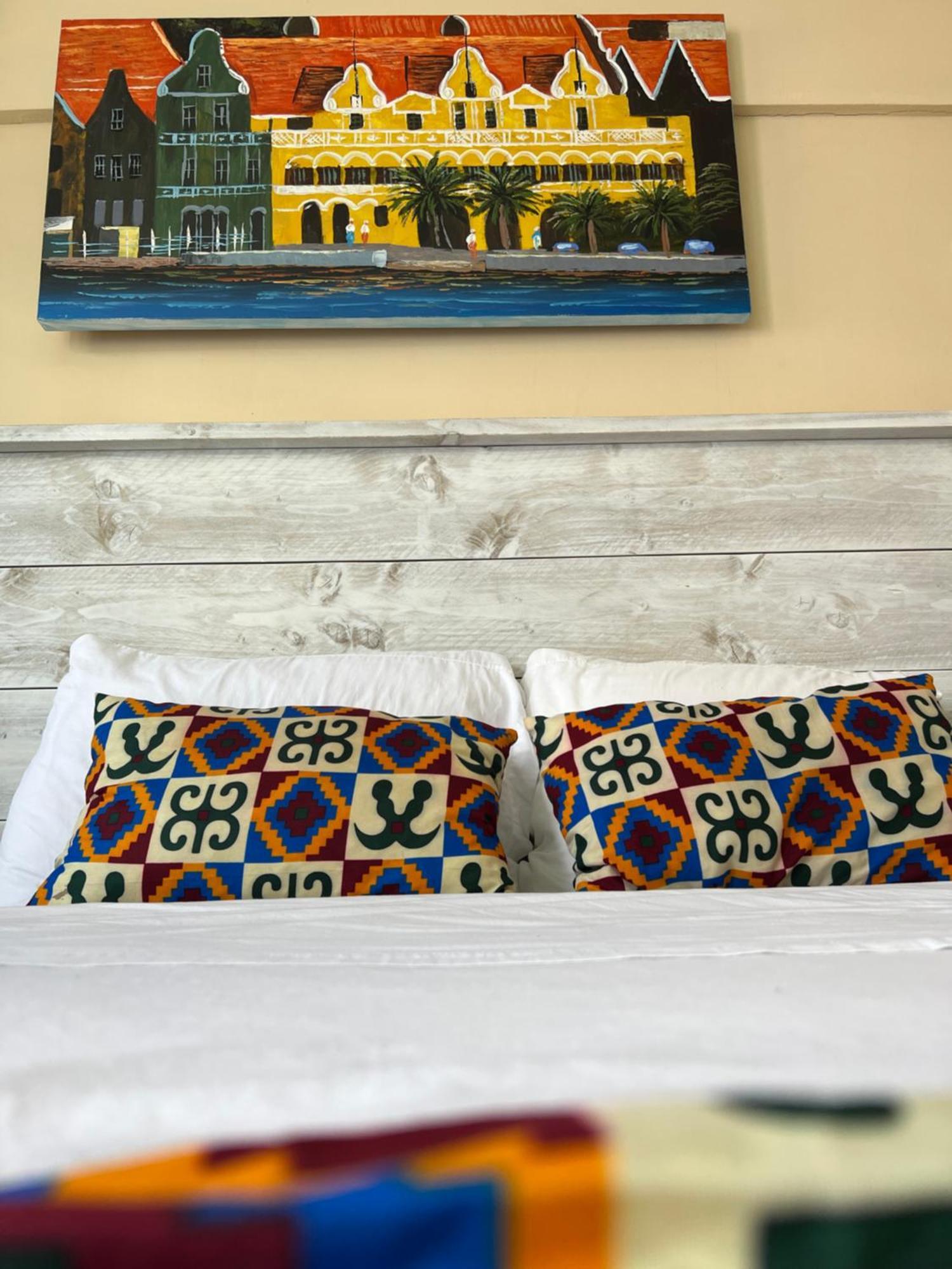 Mustique Suites Curacao Willemstad Exterior photo